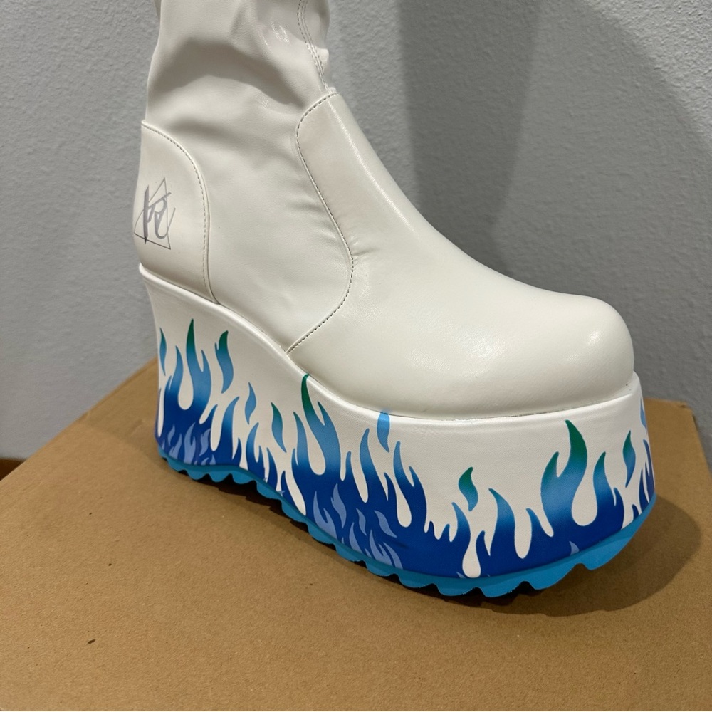 NWT YRU Y.R.U. White Zen Flame Boots blue fire knee high platform gogo - Picture 10 of 11